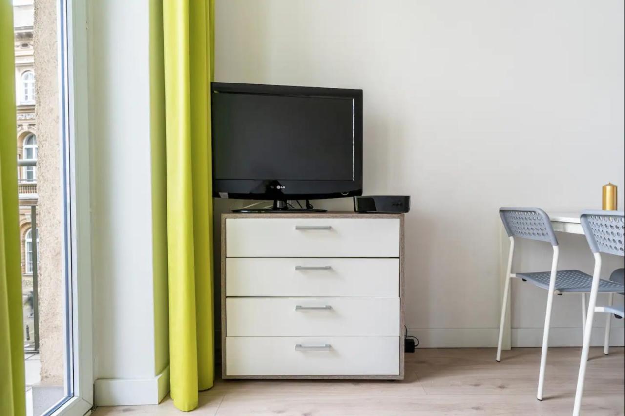 Central Warsaw Apartment - Great Location- Warsaw Stays-Kredytowa Luaran gambar